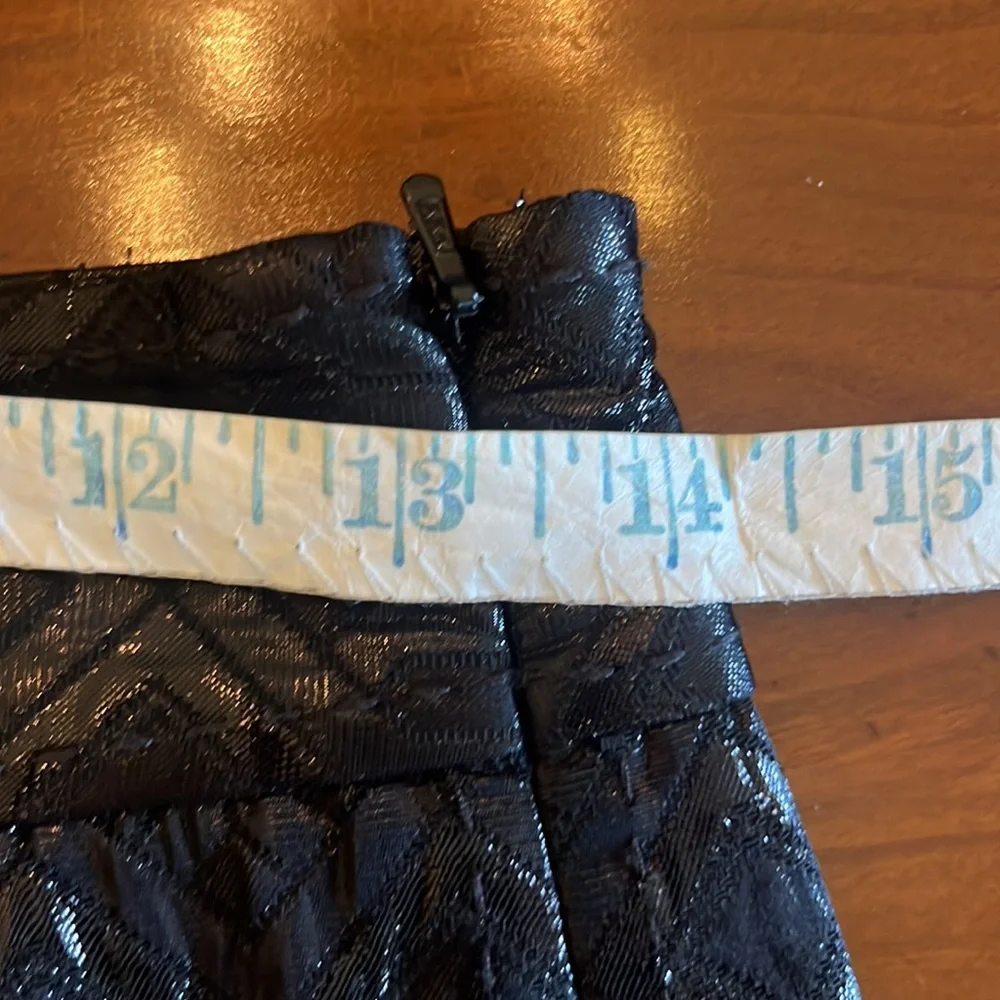 Tory Burch Siri Black Shiney Skirt Jacquard Diamond Textured Pattern